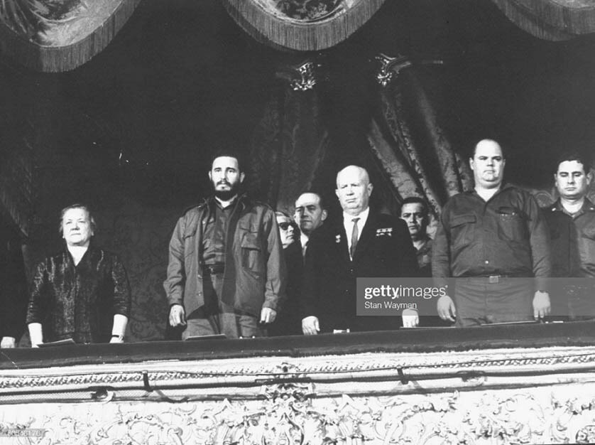 Ф. Кастро, Н. С. Хрущёв с супругой и Э. Наварро в Главной ложе Большого театра. 1 мая 1963 года.