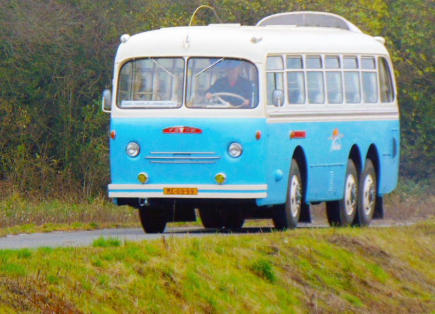 Источник  фотографии:  www.idnes.cz/auto/historie/autobus-tatra-500-hb-138-veteran-renovace.A191111_172041_auto_ojetiny_fdv/foto/nahledy