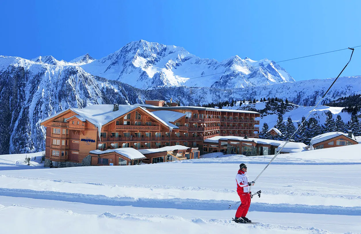 Швейцария Куршевель. Courchevel (Куршевель), Франция. Альпы Франция горнолыжный курорт Куршевель. Альпы Куршевель.