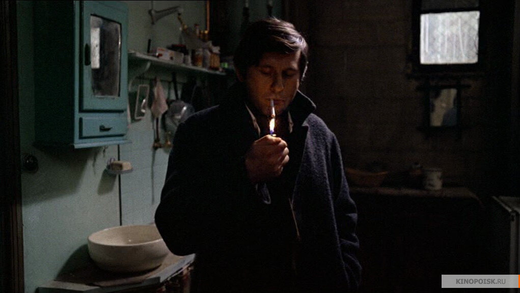 shot form "The Tenant"/1976/dir.by Roman Polanski/Marianne Productions /Источник - kinopoisk.ru