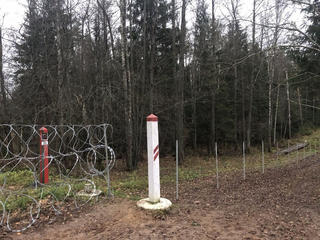 таможня граница абхазия адлер. граница 21. разрушенный донецк. кпп порубное. граница 21.