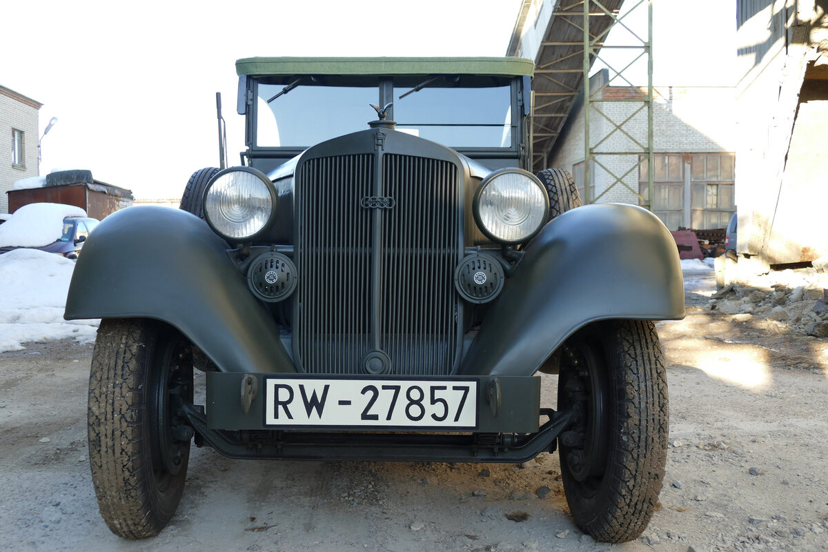 Машина выпущена в 1935 году, могла еще застать Рейхсвер.