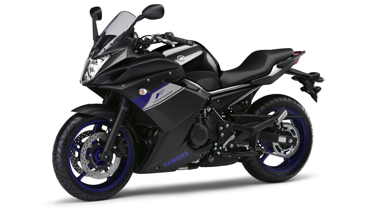 Yamaha XJ6 Diversion, модель 2014 года выпуска. У меня немного другая модель, 2013 года выпуска. Картинка взята из открытых источников для целей иллюстрации.