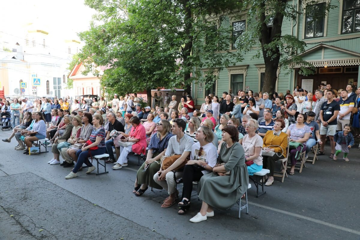 Улицу Короленко в Нижнем Новгороде перекроют из-за фестиваля «Шаляпин на  балконе» 13 августа | Нижегородская правда | Дзен