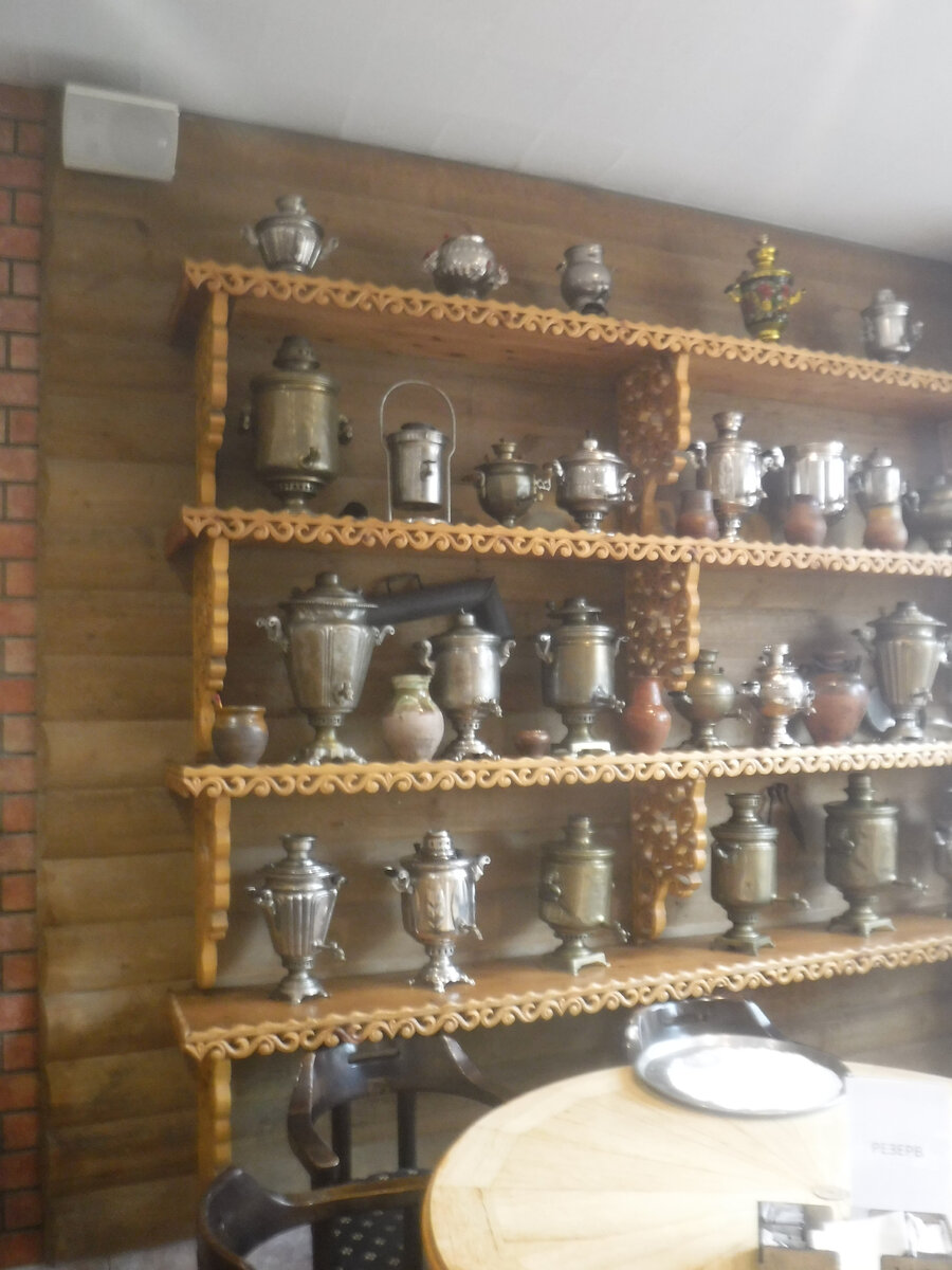 Выставка самоваров в ресторане "Калинка"