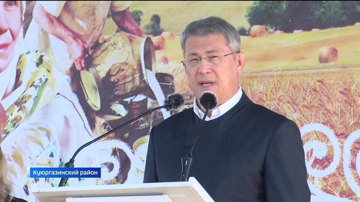    В Куюргазинском районе Башкирии Радий Хабиров посетил фестиваль в честь 300-летия Кинзи Арсланова