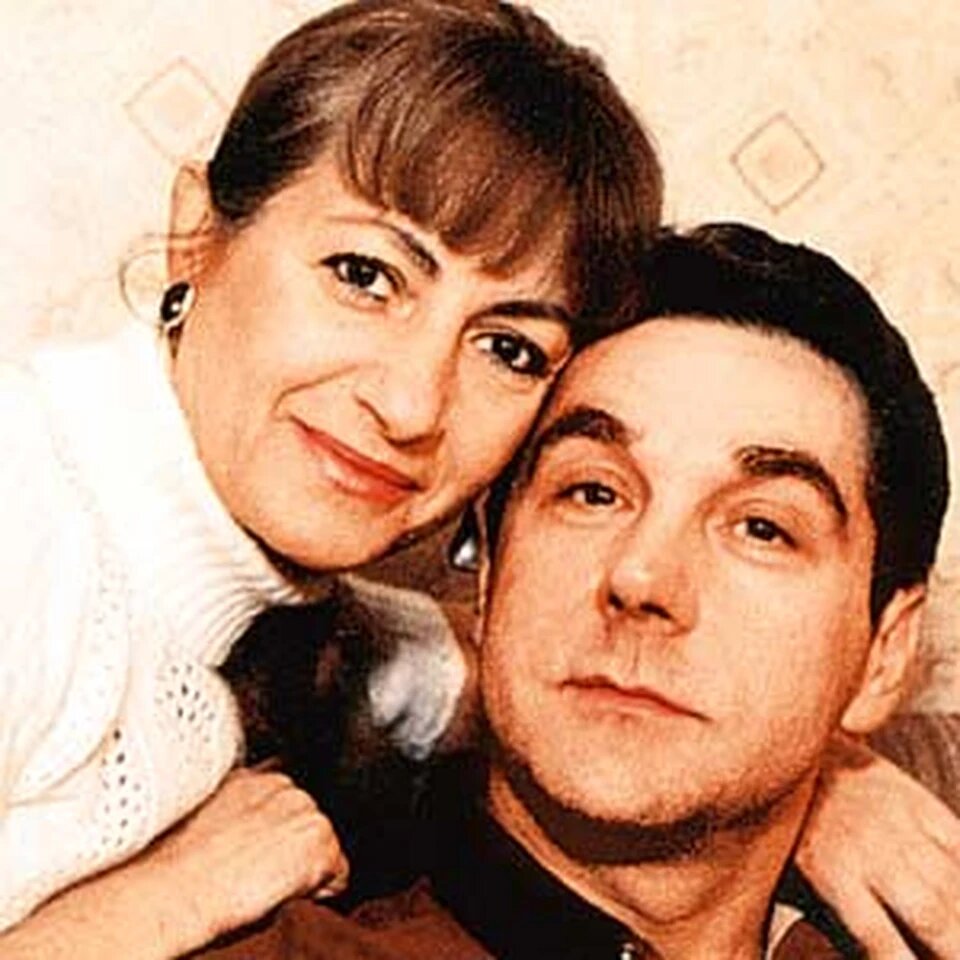 "Разница в возрасте 20 лет": как сейчас выглядит жена Сергея Маковецкого