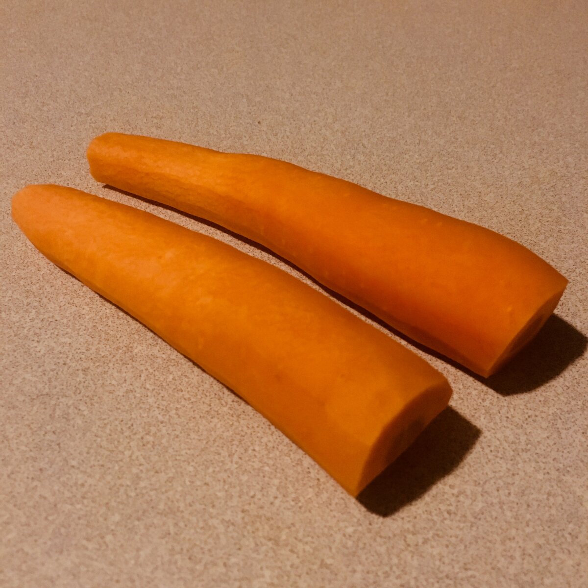 Морковь очищенная.
