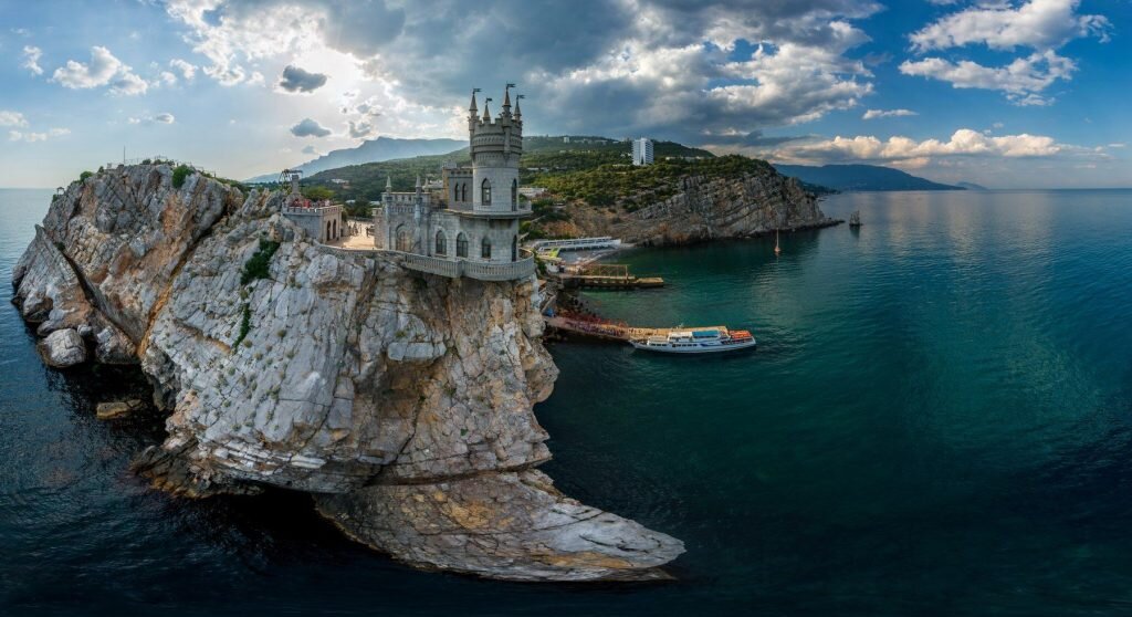 Отдых в Крыму «своим ходом». Места, которые стоит посетить. Ласточкино гнездо.