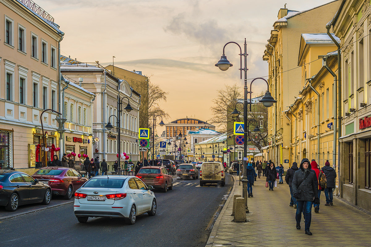 Улица большая дмитровка. Улица арбат (старый арбат). Улочки москвы. Значимые улицы москвы. Значимые улицы москвы.