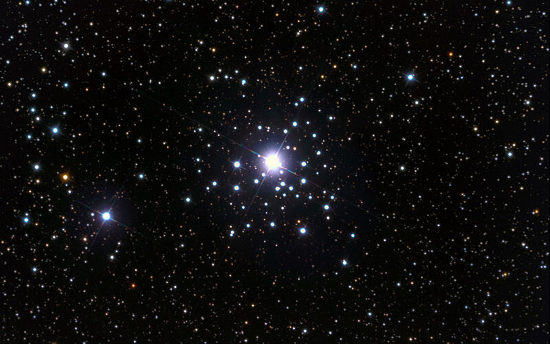 Тау Большого Пса - спектрально-двойная звезда в созвездии Большого Пса. Изображение: Adam Block/Mount Lemmon SkyCenter/University of Arizona.