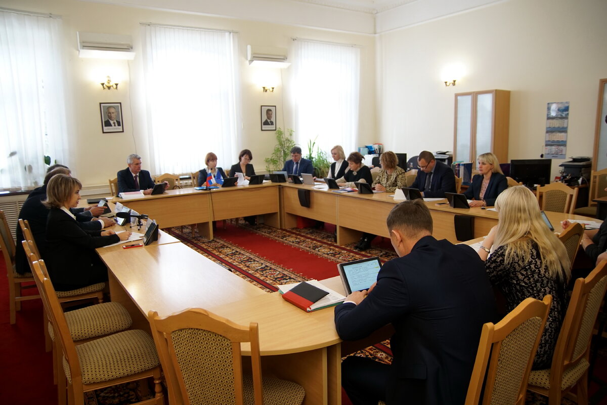 волгоградская областная дума.