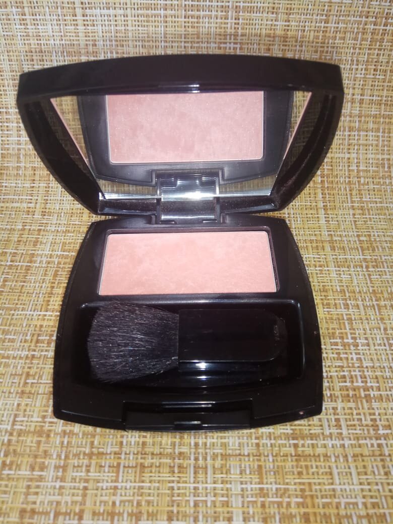 Румяна Avon "Нежное сияние"