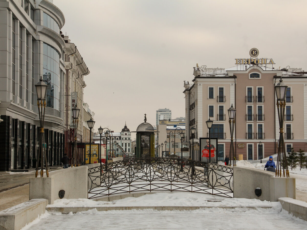 Петербургская улица Казань. Петербургская Казань Петербургская улица. Питерская улица в Казани. Петербуржская Казань Петербургская улица.