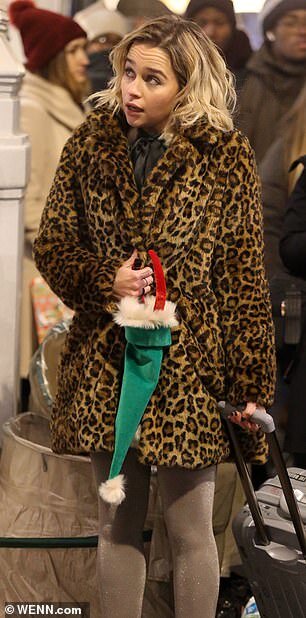 Фото со съемочной площадки фильма "На прошлое Рождество"
