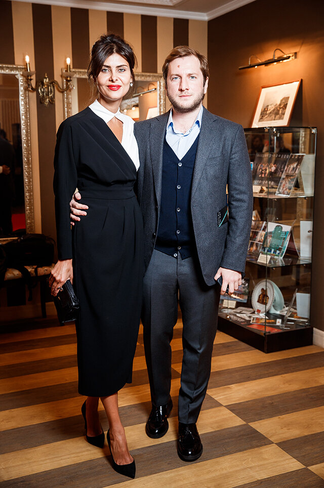 Надеждой оболенцевой и резо гигинеишвили. Режиссер резо гигинеишвили. Оболенцева резо. Оболенцева резо. Резо гигинеишвили и оболенцева.