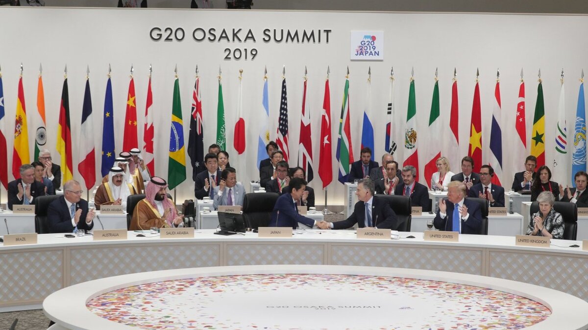 Лидеры G20 на финальном саммите в Осаке, Япония.