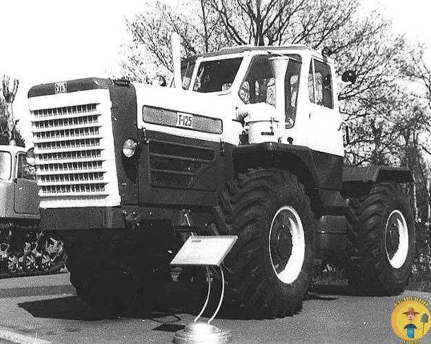 Трактор Т-125