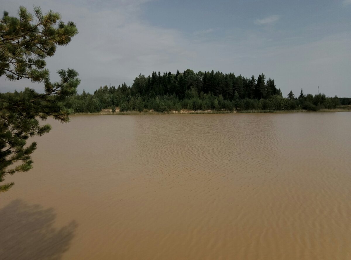                                                        Вид на самый грязный из  карьеров