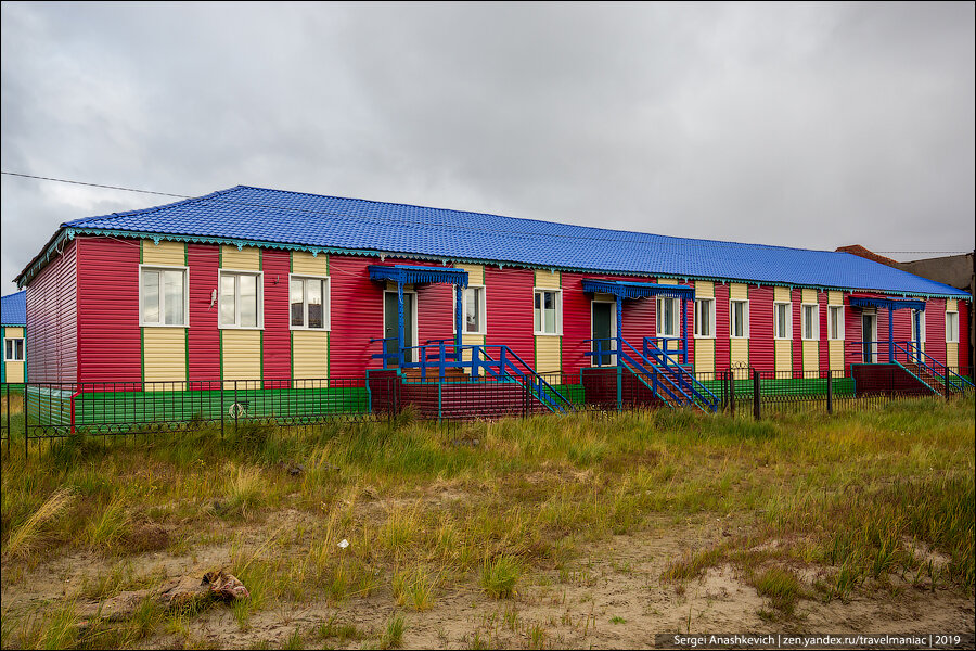 Как ходят в школу дети, которые живут в арктической тундре