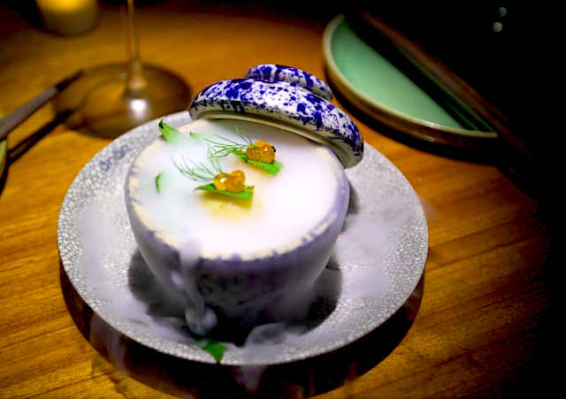 некоторые блюда из меню ресторана ănăn "Ешь, ешь!"