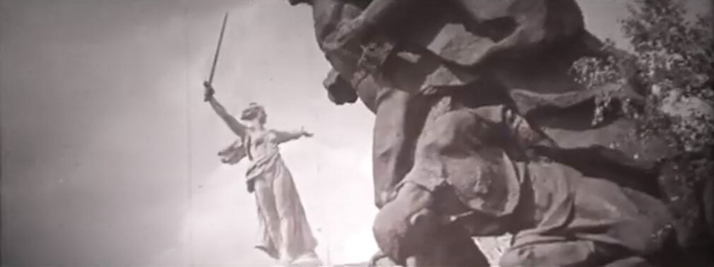 Кадр из фильма “Они были простыми смертными”