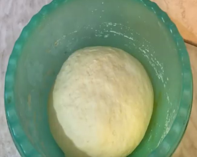 Пышные баурсаки – как приготовить казахские пончики и рецепт без молока