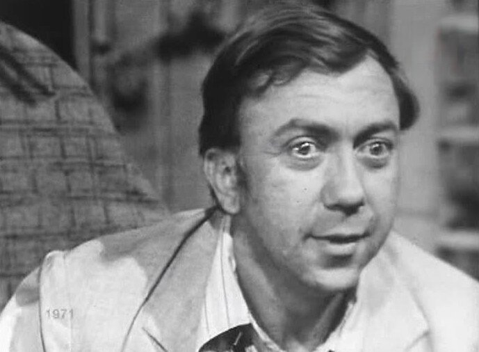 Роман Ткачук, кадр из фильма «Когда море смеётся», 1971 год.  Источник: kino-teatr.ru