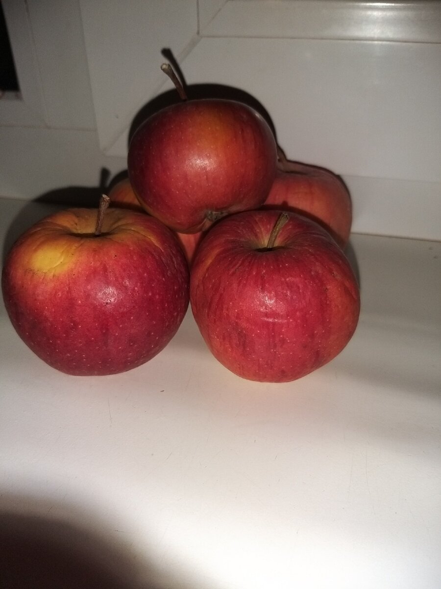 Яблочки 