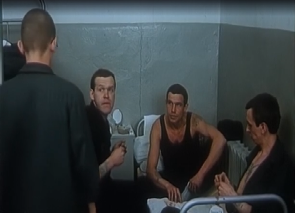 Смотрящий спрашивает с мужика