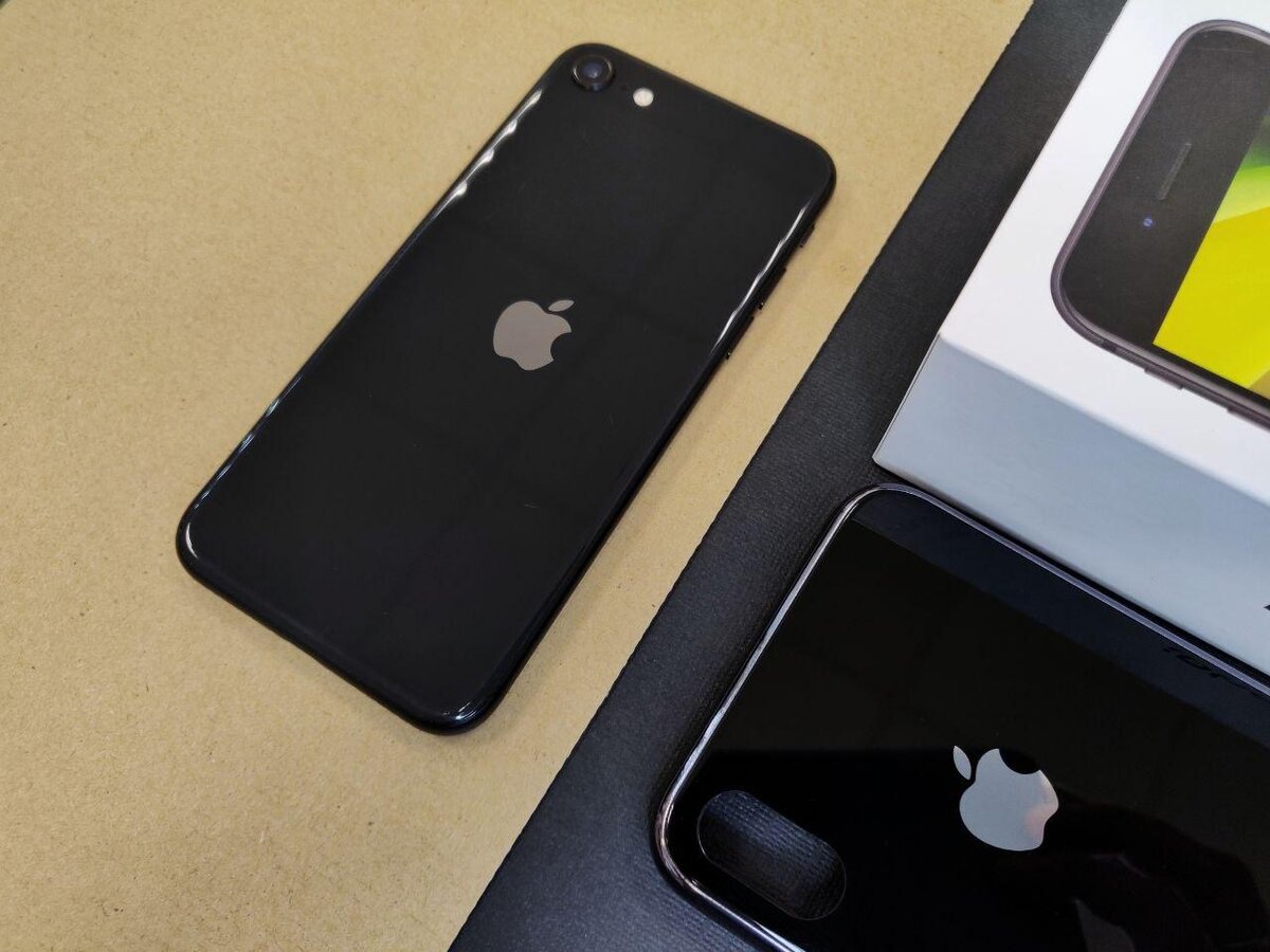 apple iphone se 2020