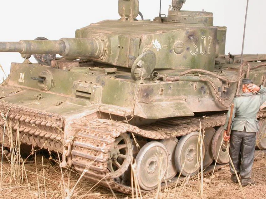 Танк тяжёлой роты дивизии "Лейбштандарт Адольф Гитлер"  после Курской битвы. 