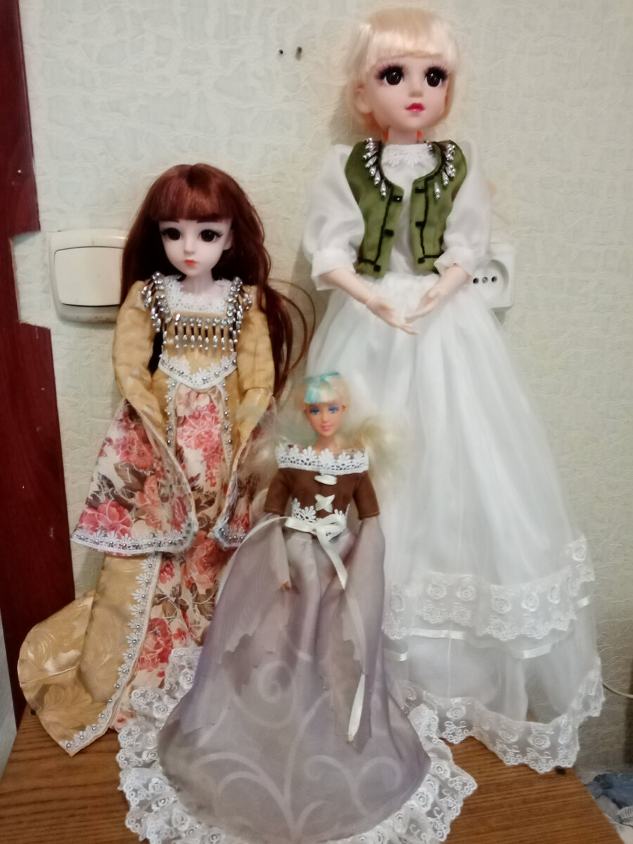 Эти девочки были первыми