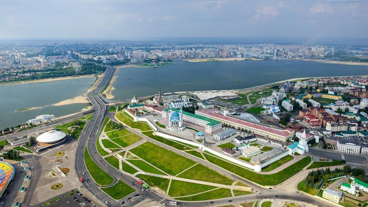 Татарстан боится лишения статуса "национальной республики" уже в недалеком будущем, потому и бросил вызов Москве