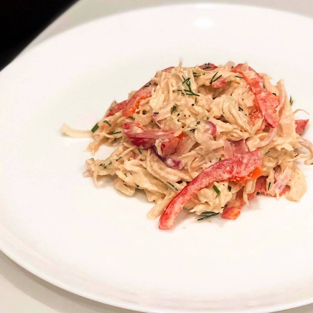 Салат с курицей и болгарским перцем — яркий, вкусный и полезный