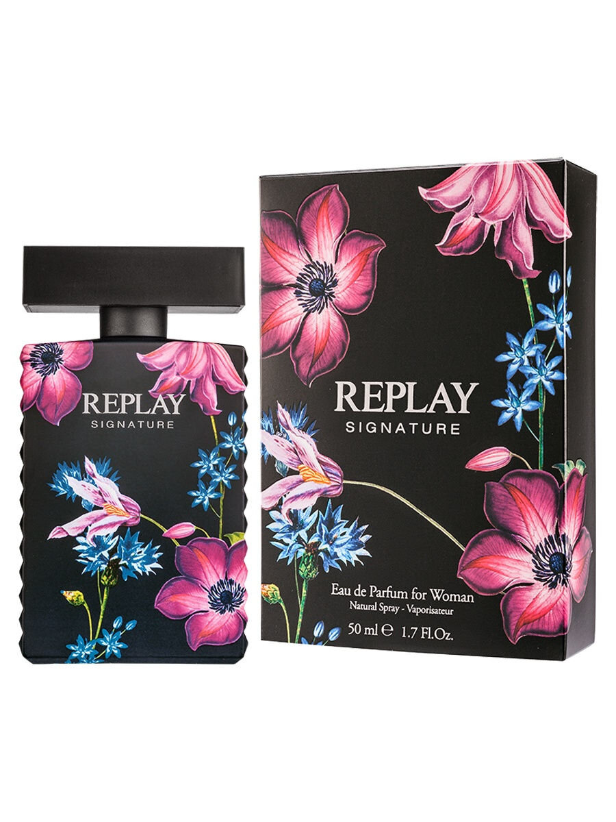 Дуэт ароматов Replay Signature, тесно связан со стилистикой бренда. Элегантность и лаконичность отражены в дизайне и форме флаконов, декорированных узорами и принтами, идентичными орнаментам на тканях модных коллекций одежды марки Replay. Флакон женского аромата украшен цветочным узором, в то время как флакон мужского аромата дополнен камуфляжным принтом. Replay Signature For Women - цветочно-шипровая композиция. Она начинается нотами цитрусовых, сладкого мандарина и сочного нектарина. Цветочное сердце композиции наполнено аккордами жасмина, иланг-иланга и герани. База аромата - ветивер, пачули, амбра и мускус.