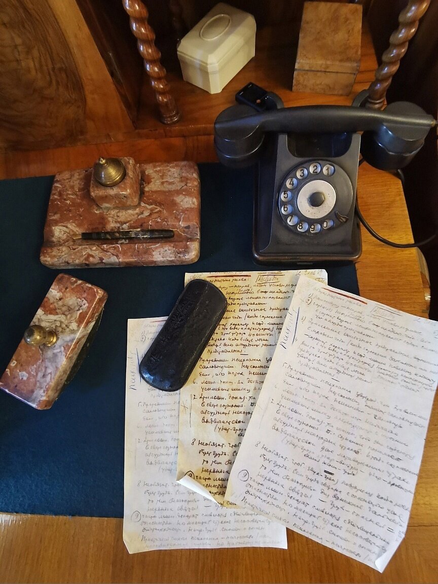 Подлинный телефон и заметки Михаила Зощенко. https://vk.cc/cq2vVd
