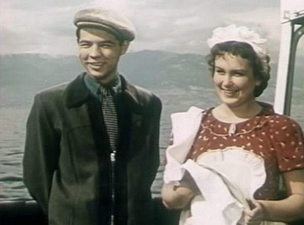 Раднэр Муратов и Изольда Извицкая в фильме "«Богатырь» идет в Марто" (1954)