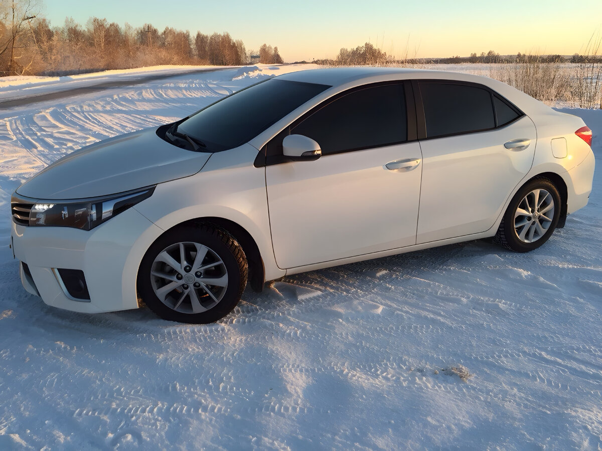 Королла зимой. Toyota Corolla 2014 r16. Диски Тойота королае160. Тойота Королла е160. Диски Тойота Королла 180.