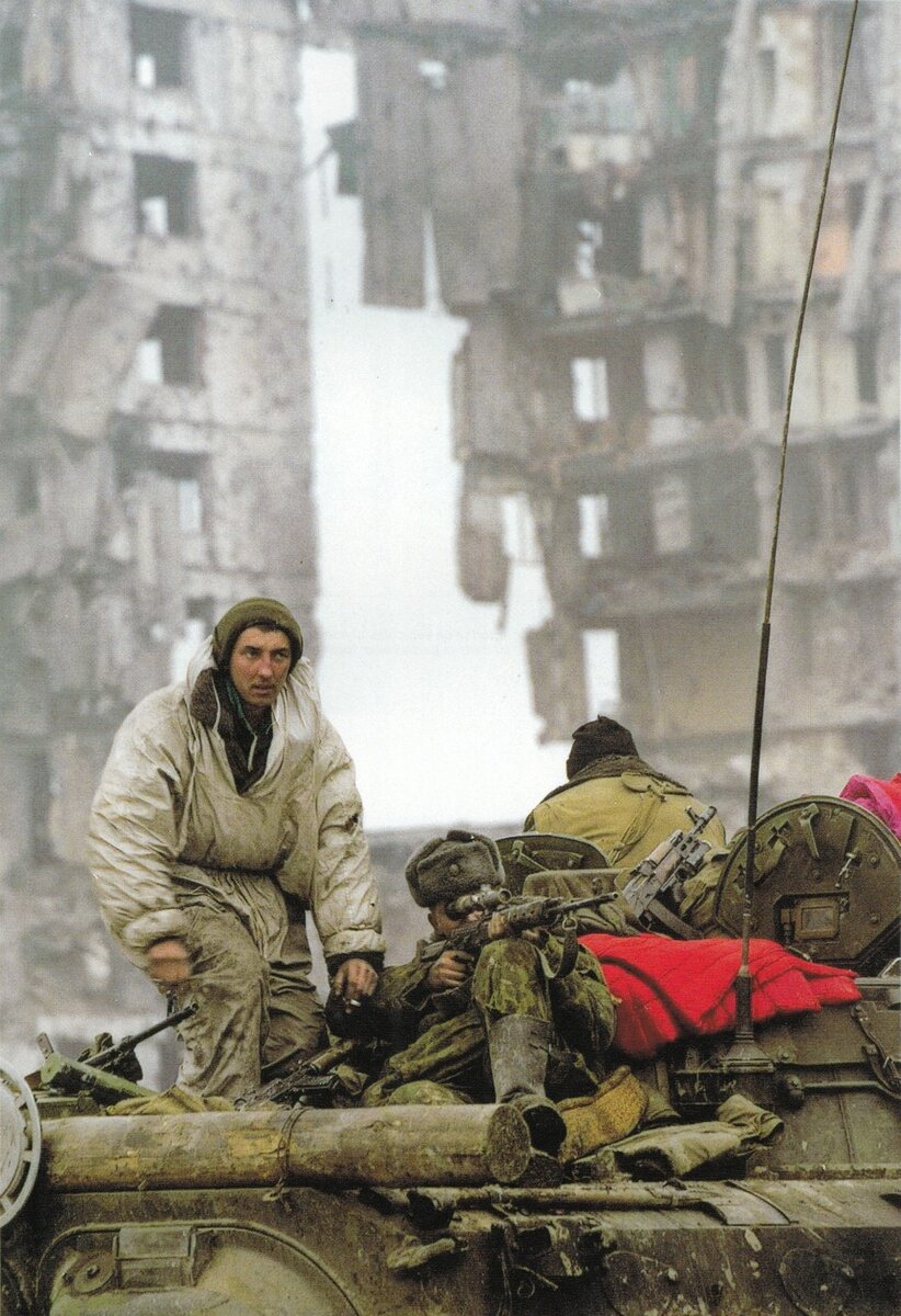 жд вокзал в грозном 1995