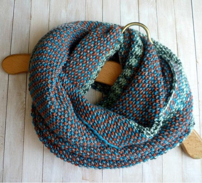 Вяжем крючком шарфы — снуды, новинки и красивые схемы вязания