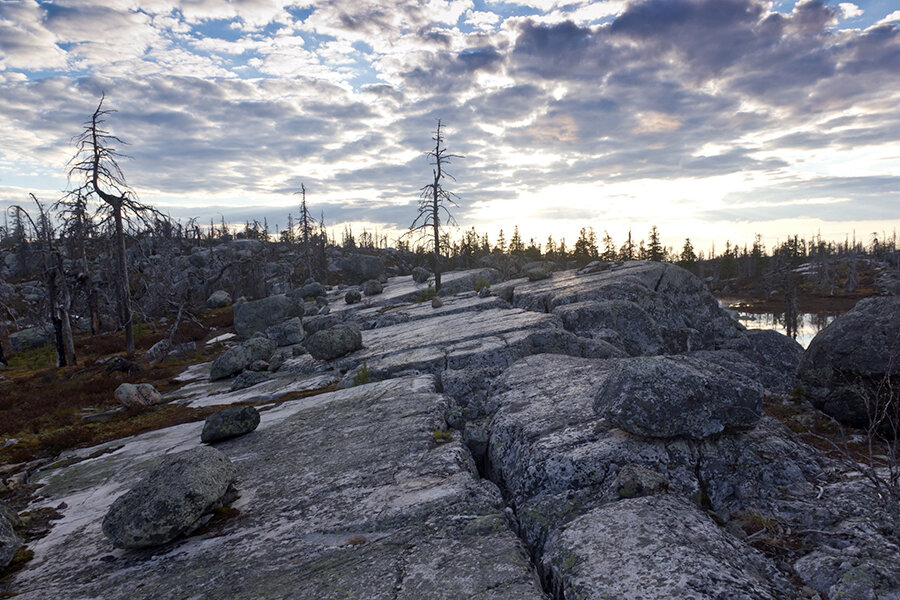 Каменные глыбы на вершине Воттоваара / фото Pashtett / Drive2