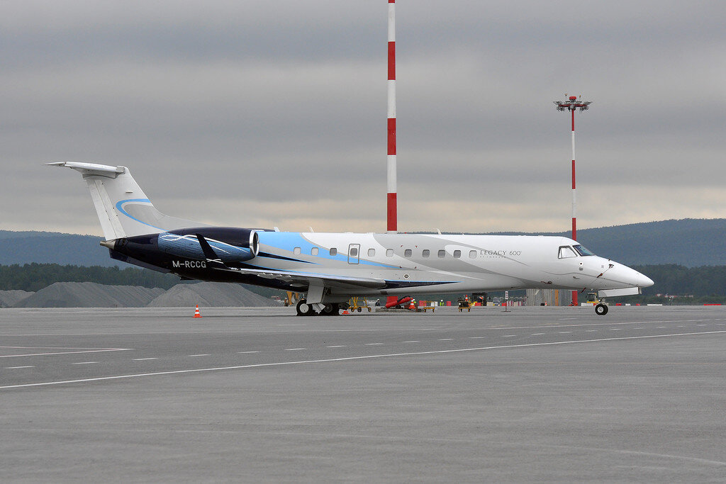 1. Местный постоялец M-RCCG - Russian Copper Company - Embraer EMB-135BJ Legacy /2010/

