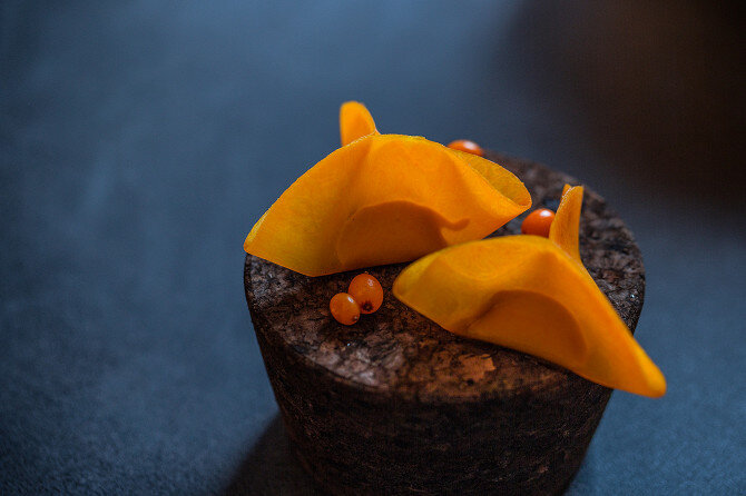 Квашеная тыква/сыр из кедровых орехов и белый трюфельСыр из кедровых орехов подается в отдельной чашечке.