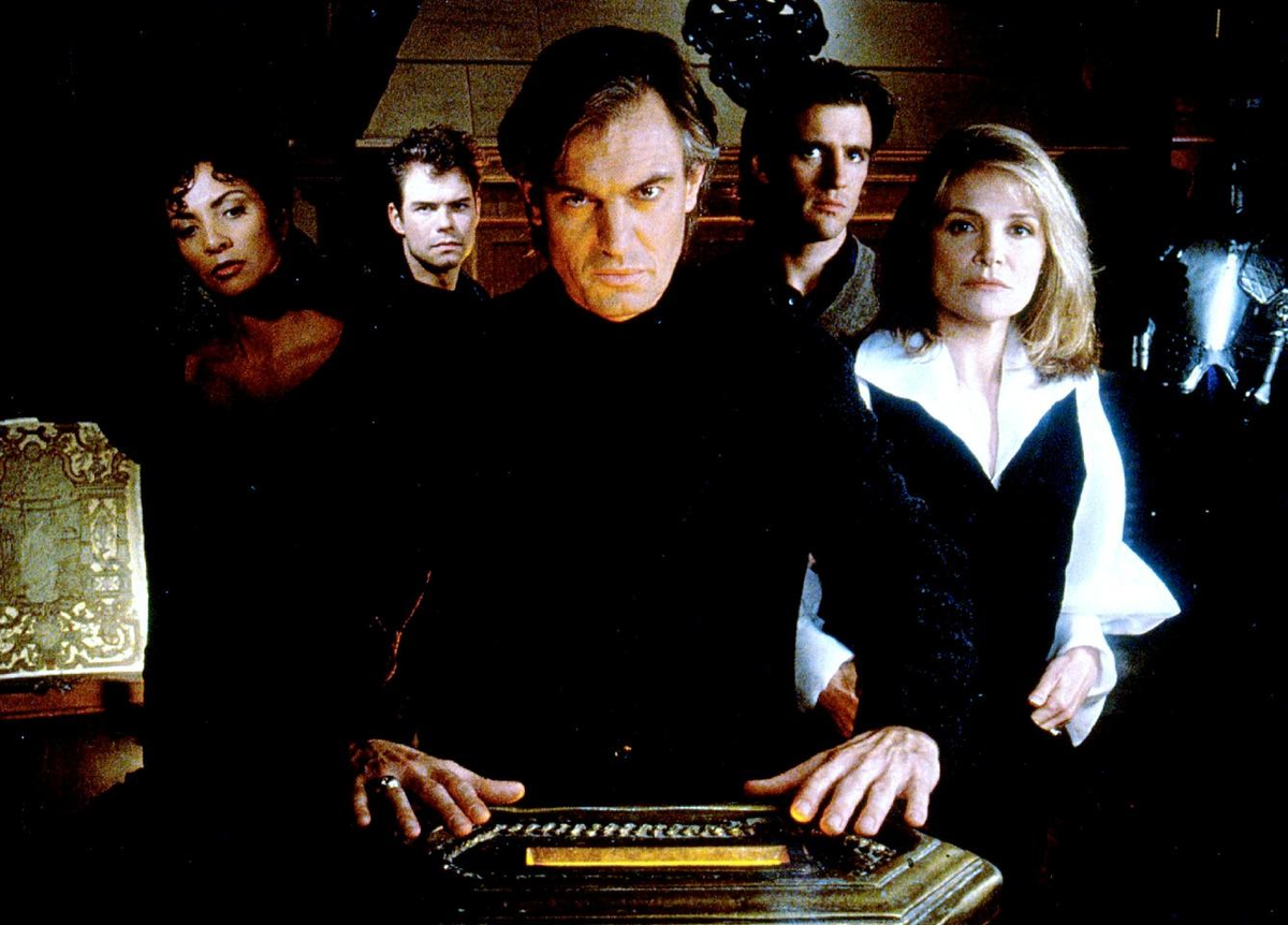 Триллеры 90х. Сериал полтергейст наследие 1996. Дерек де Линт полтергейст. Полтергейст наследие Дерек де Линт. Полтергейст наследие сериал 1 сезон