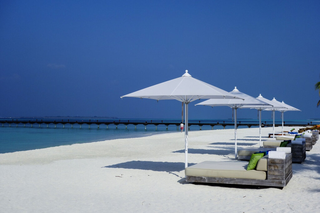 
Типичная для Мальдивских островов пляжная зона. Фото: Sang Jun/ТАСС
