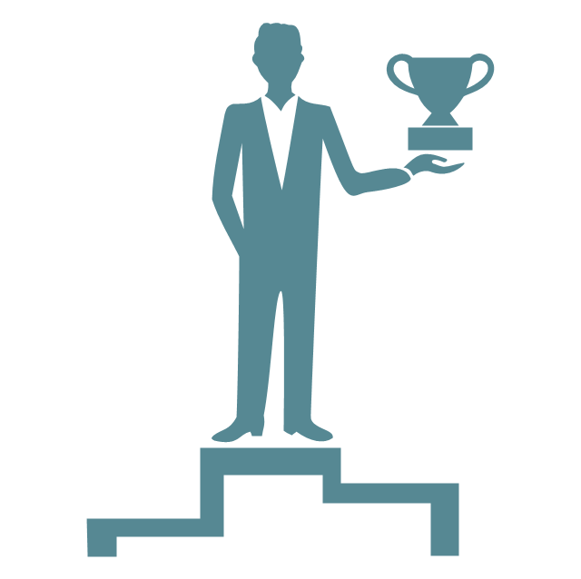 Прошли январские праздники и ...  и ничего не изменилось, все осталось по-прежнему, рутина на работе и большое желание что-то изменить в своей жизни, вернее в профессиональной жизни. Со стороны работа Топ-менеджера это здорово, хорошая зарплата, у тебя много подчиненных, много возможностей реализовать себя и свои профессиональные планы и много чего еще. А так ли это на самом деле и стоит ли стремиться на самый верх корпоративной верхушки? Давайте попробуем вместе на моем примере разобрать, но обо всем по порядку, для начала хочу представиться. 