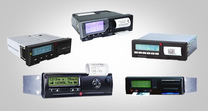 Некоторые модели тахографов, которые эксплуатируются в РФ. Верхний ряд слева на право: Атол Drive 5, Меркурий ТА-001, ШтрихТахоRUS. Нижний ряд с лева на право: VDO DTCO 1381, Касби DT-20. Изображение взято из свободного доступа в сети интернет.