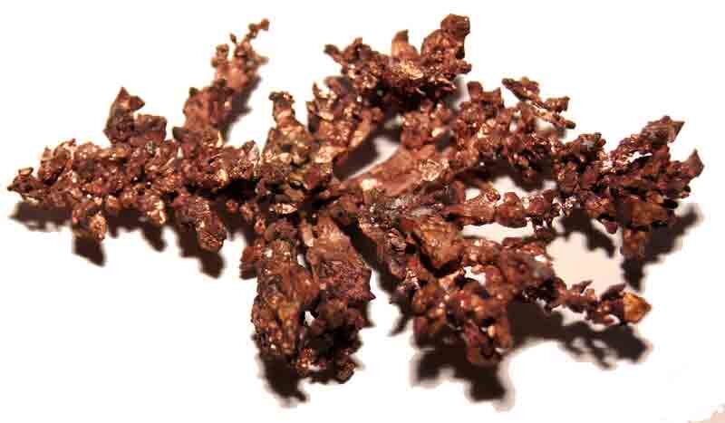 Медь самородная, «дендриты». http://mineralys.ru