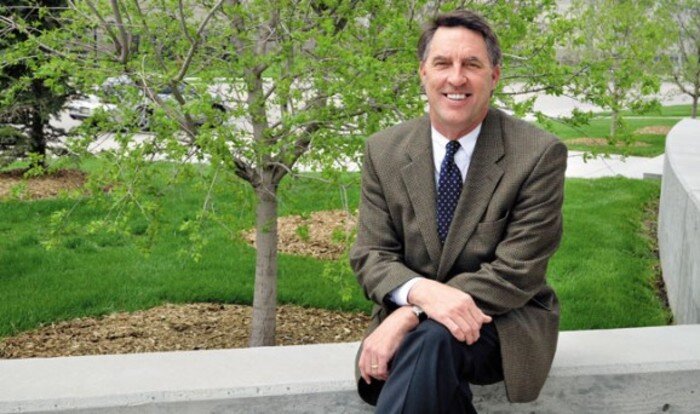 Роберт Г. Хагстром